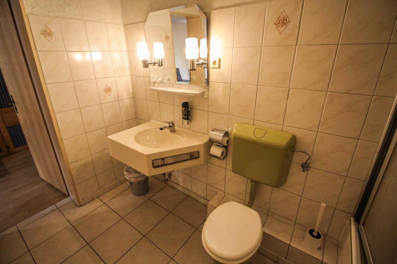 Bogensporthotel "Bad" アイゼンバッハ エクステリア 写真