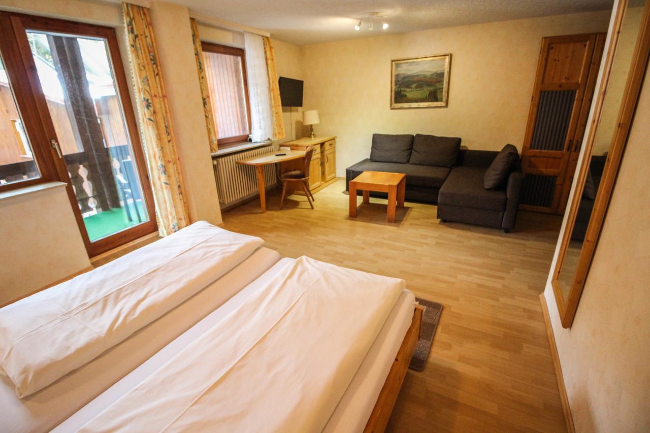 Bogensporthotel "Bad" アイゼンバッハ エクステリア 写真