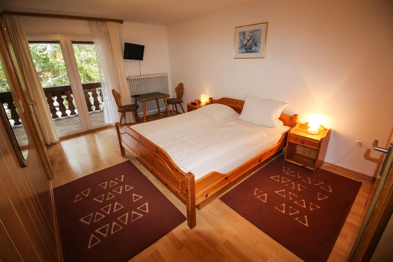 Bogensporthotel "Bad" アイゼンバッハ エクステリア 写真