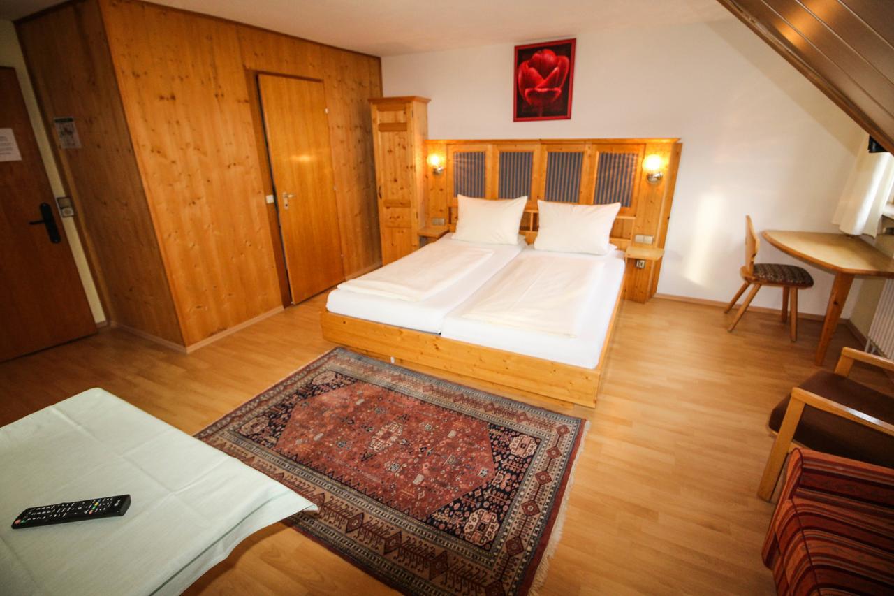 Bogensporthotel "Bad" アイゼンバッハ エクステリア 写真